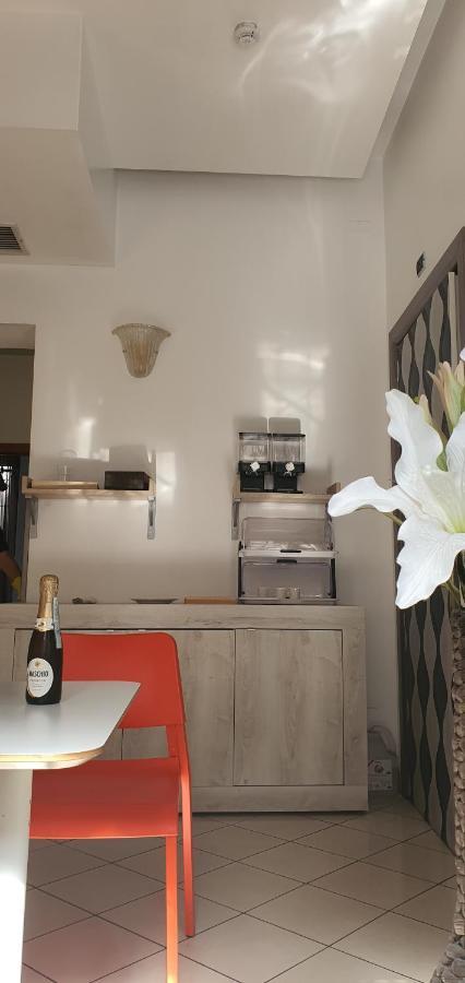Hotel Mondial Μιλάνο Εξωτερικό φωτογραφία