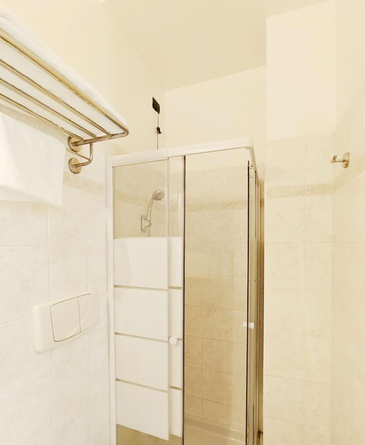 Hotel Mondial Μιλάνο Εξωτερικό φωτογραφία
