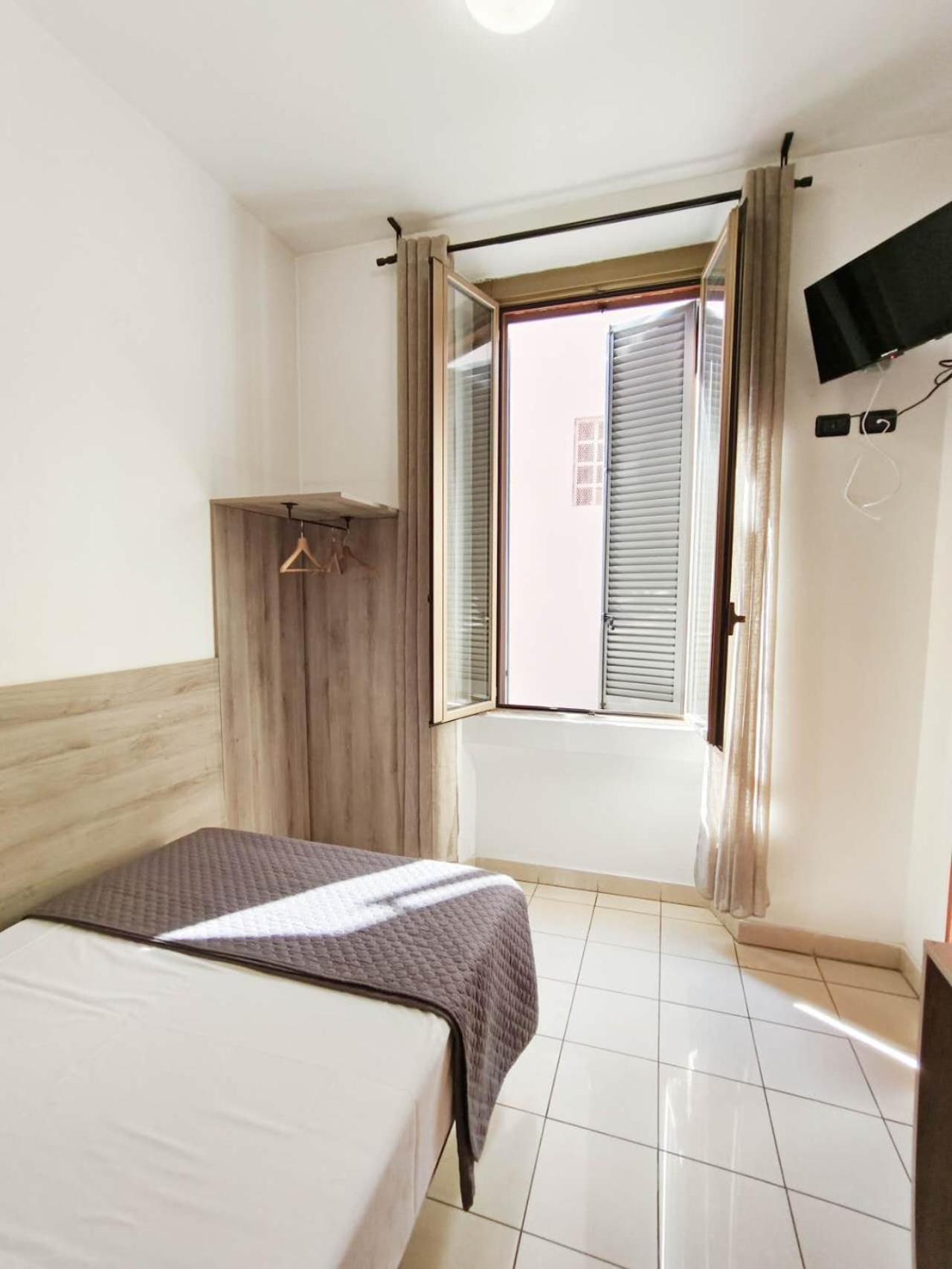 Hotel Mondial Μιλάνο Εξωτερικό φωτογραφία